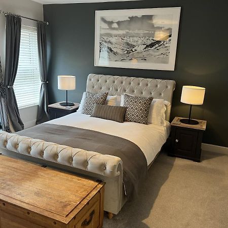 Luxurious Victorian Villa With Parking Sleeps Six Bury St. Edmunds Экстерьер фото
