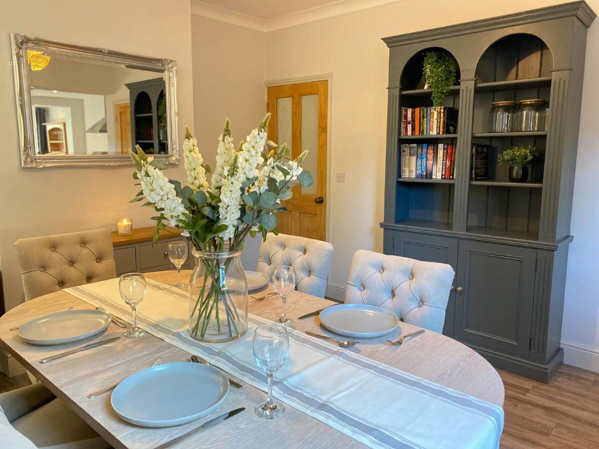 Luxurious Victorian Villa With Parking Sleeps Six Bury St. Edmunds Экстерьер фото